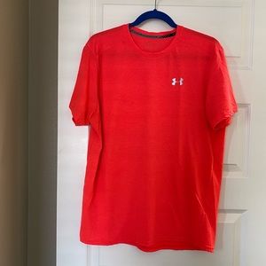 Men’s under armor layering shirt